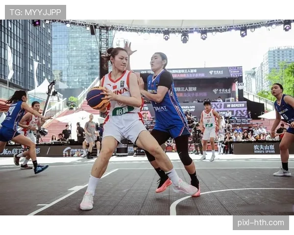 FIBA与NBA对于篮球比赛中的“假摔判罚”有何不同规定?